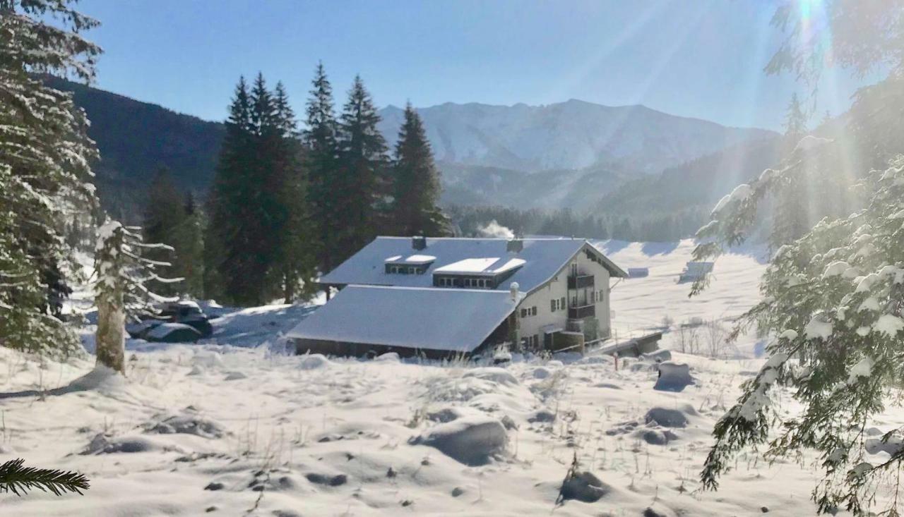 Spitzing Lodge Ferienwohnungen - Wanderparadies In Den Bergen Spitzingsee Exterior photo