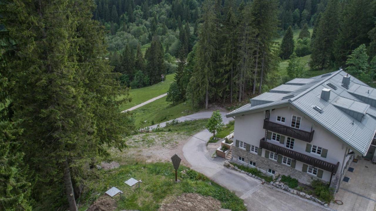 Spitzing Lodge Ferienwohnungen - Wanderparadies In Den Bergen Spitzingsee Exterior photo